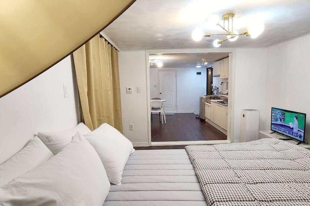 K-11 Hongdae Yeontral Park Apartment Seoul