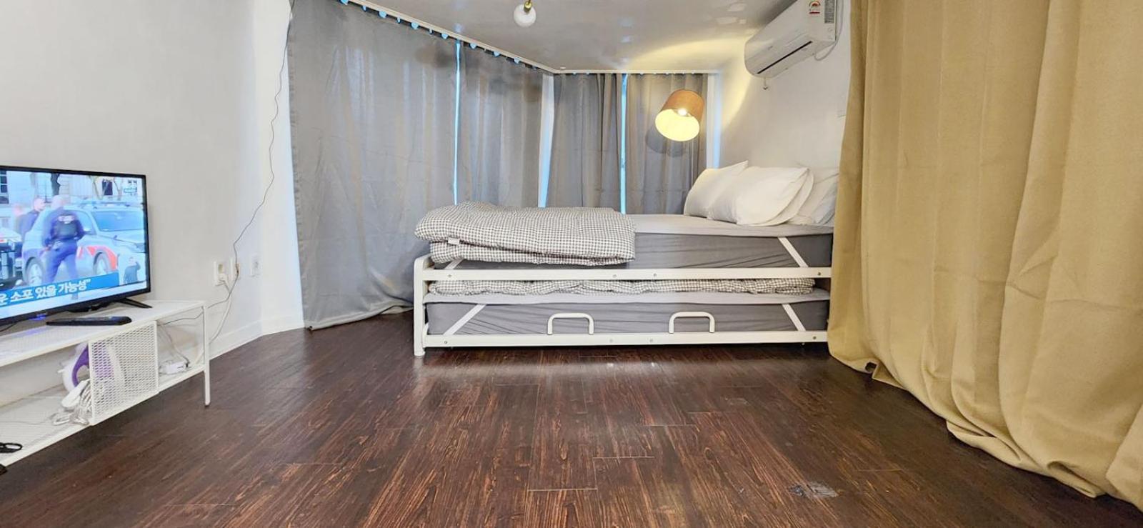 Apartment K-11 Hongdae Yeontral Park