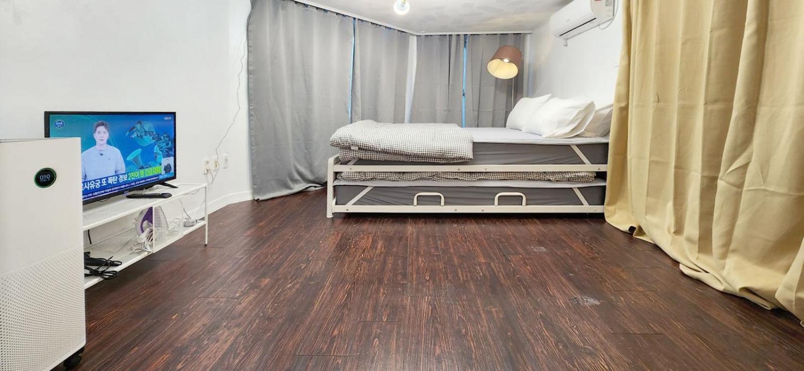 Apartment K-11 Hongdae Yeontral Park Seoul