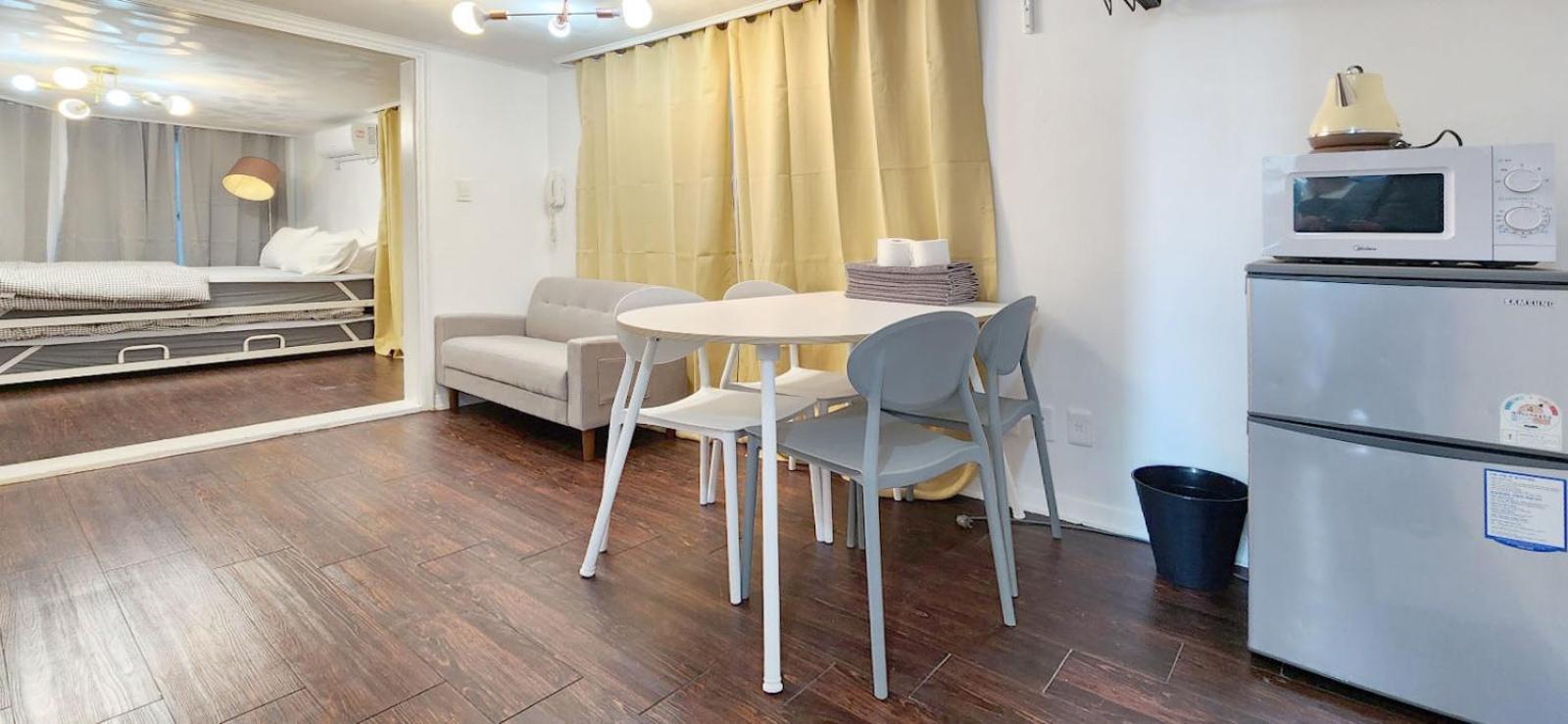 Apartment K-11 Hongdae Yeontral Park *