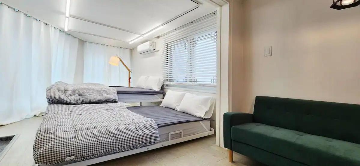 Apartment K-11 Hongdae Yeontral Park Seoul