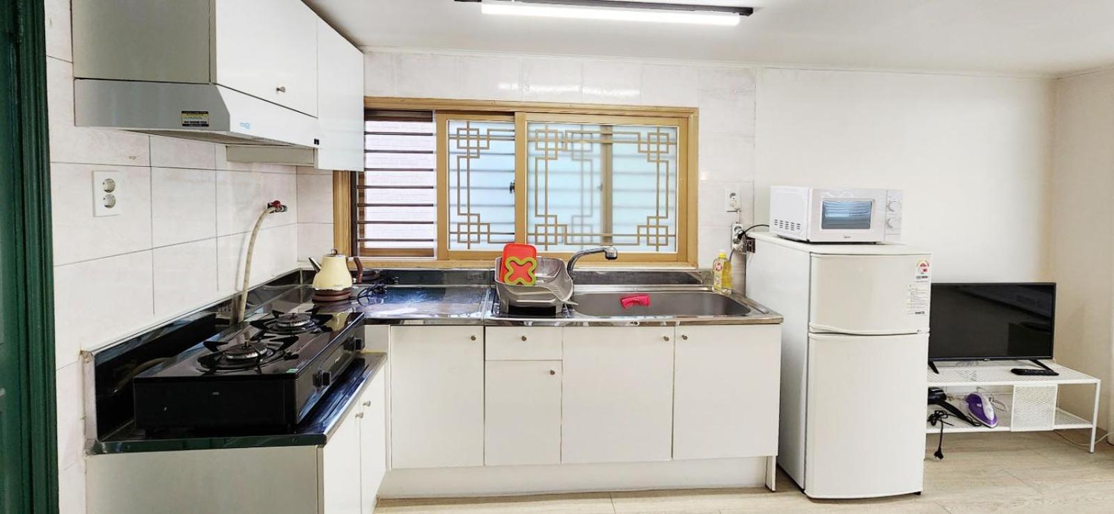 Apartment K-11 Hongdae Yeontral Park *