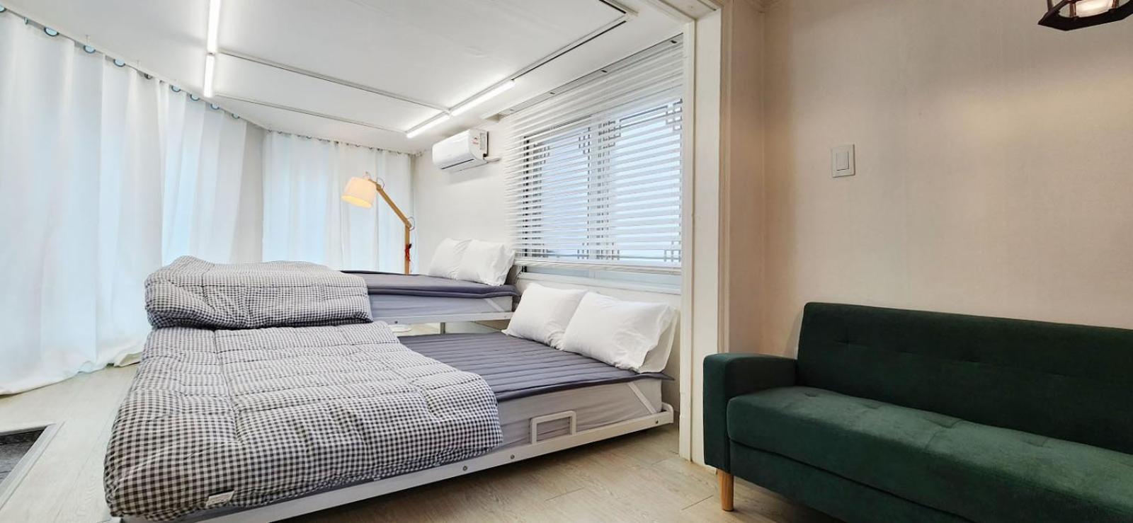K-11 Hongdae Yeontral Park Apartment *